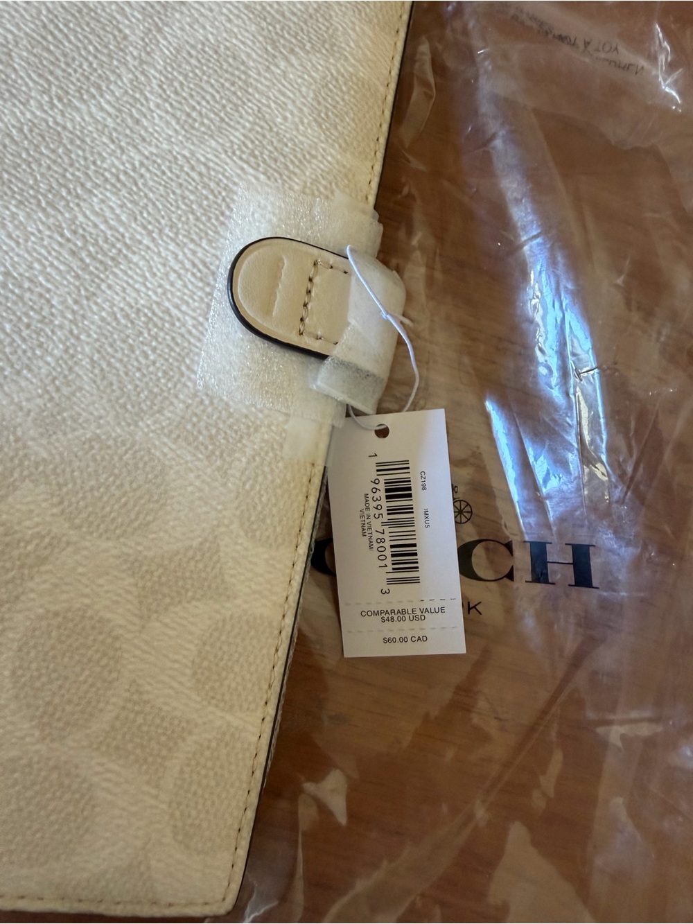 NWT Coach Signature Canvas Notebook 📔 🤍 - Picture 4 of 5